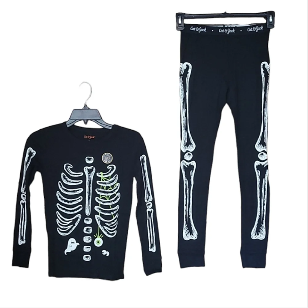 CAT & JACK Skeleton Halloween Costume PJs Glow in the Dark Pajama Set ❎️SOLD❎️ - Picture 1 of 4